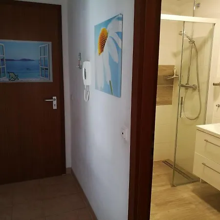 Apartmán Fewo-fuer-2-pers-hafenblick-2-ueckermuende-stettiner-haff-ostsee-direkt-yachthafen