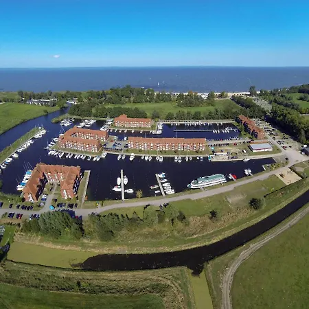 Fewo-fuer-2-pers-hafenblick-2-ueckermuende-stettiner-haff-ostsee-direkt-yachthafen Apartmán