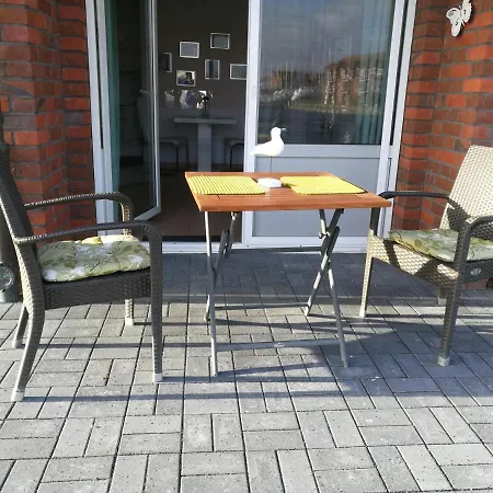 Fewo-fuer-2-pers-hafenblick-2-ueckermuende-stettiner-haff-ostsee-direkt-yachthafen Ueckermünde